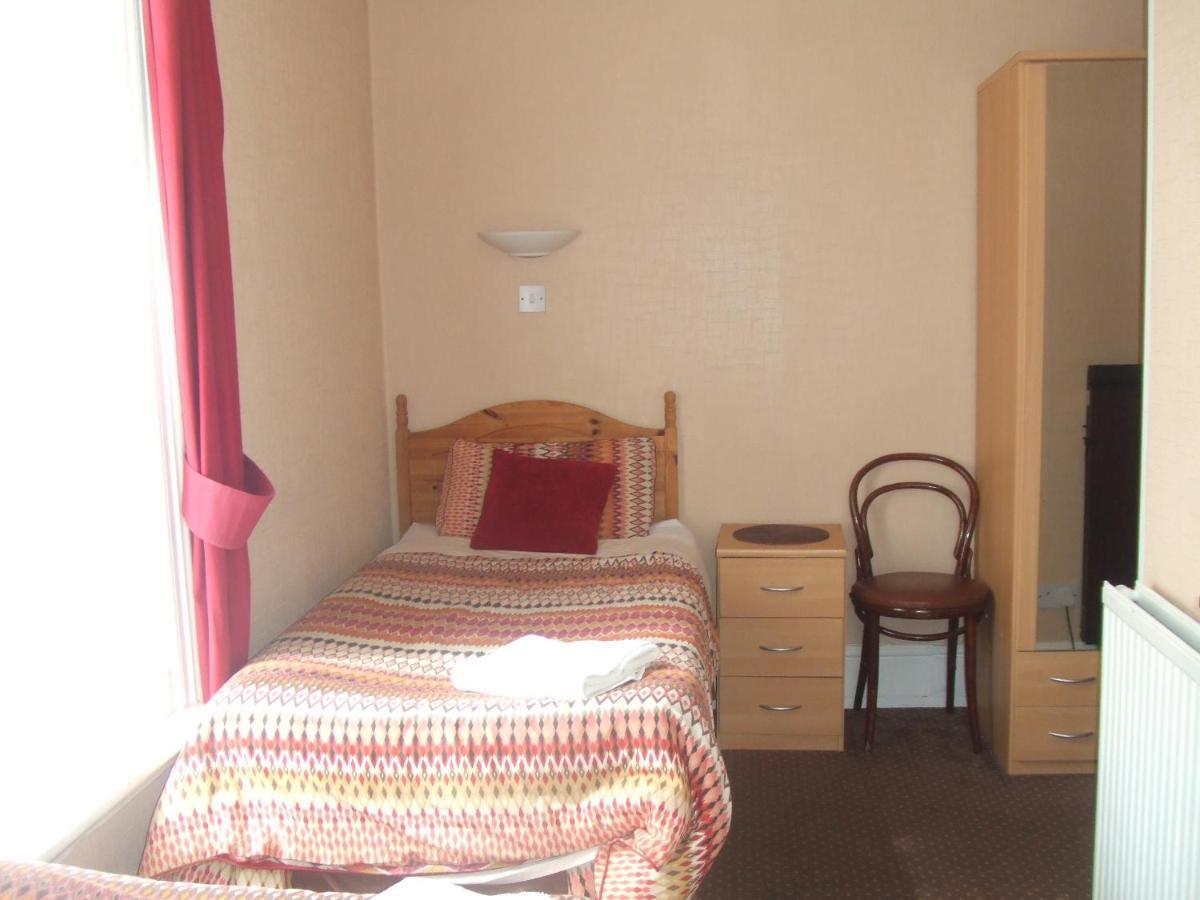 Boltonia Hotel Blackpool Bagian luar foto